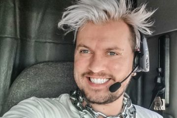 Камионџијата од Америка Дарко повторно во акција,овој пат во Битола,со неверојатно прашање за нив (ВИДЕО) Камионџијата од Америка Дарко повторно во акција,овој пат во Битола,со неверојатно прашање за нив (ВИДЕО)